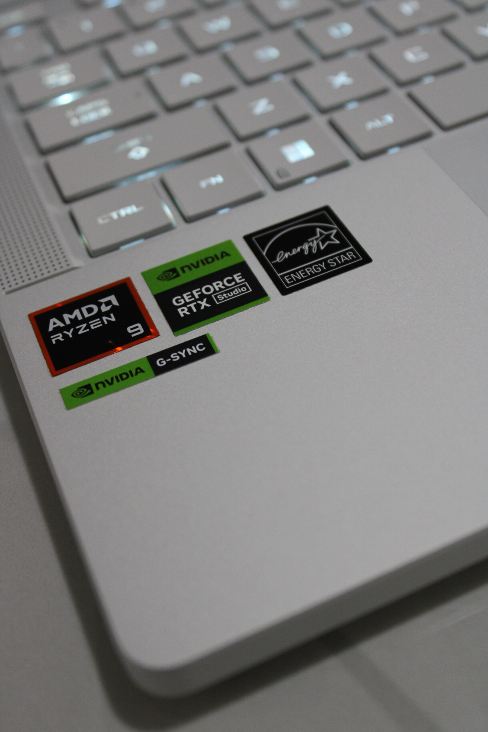 Asus Zephyrus G14 - Imagen 2